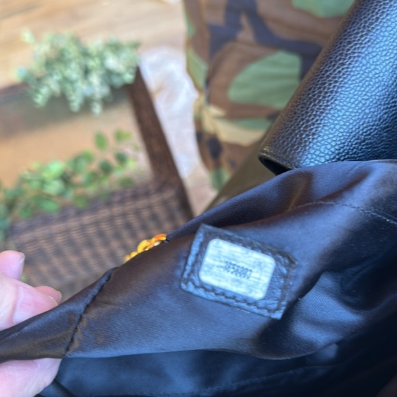 CHANEL CAVIAR SUPERMODEL. EXCELLENT USED CONDITION. - Picture 7 of 9